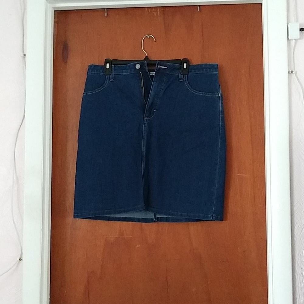 Denim skirt